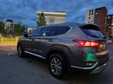 Hyundai Santa Fe 2019 годаүшін12 100 000 тг. в Астана – фото 4