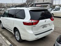 Toyota Sienna 2015 годаүшін9 999 999 тг. в Атырау