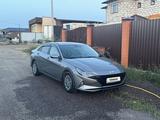 Hyundai Elantra 2021 годаfor10 000 000 тг. в Караганда – фото 2