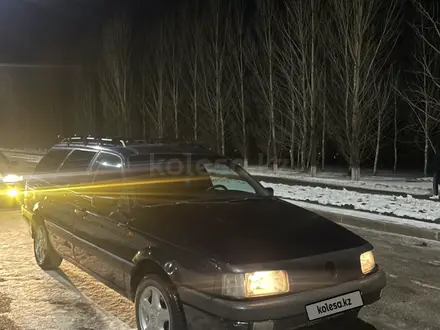 Volkswagen Passat 1993 года за 1 450 000 тг. в Астана – фото 2