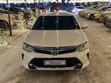 Toyota Camry 2014 годаүшін10 800 000 тг. в Актобе – фото 3