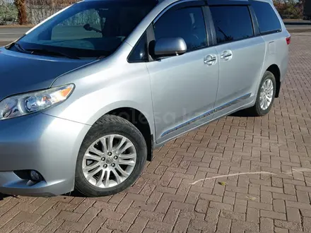 Toyota Sienna 2014 года за 14 000 000 тг. в Уральск – фото 4