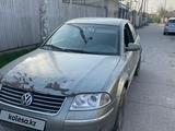 Volkswagen Passat 2002 года за 1 800 000 тг. в Алматы – фото 4