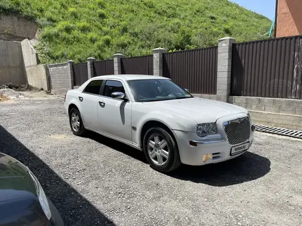 Chrysler 300C 2005 года за 7 777 777 тг. в Алматы – фото 3