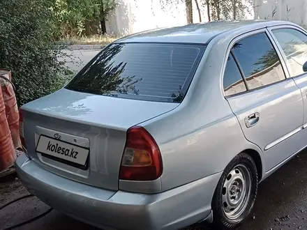 Hyundai Accent 2004 года за 1 800 000 тг. в Актобе – фото 4