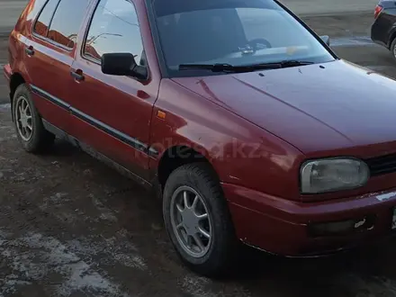 Volkswagen Golf 1993 года за 950 000 тг. в Актобе – фото 4