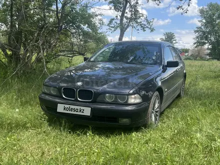 BMW 523 1996 года за 2 550 000 тг. в Караганда