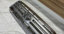 Решетка радиатора Land Cruiser 100 105 за 45 000 тг. в Актобе – фото 2