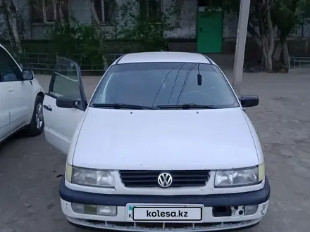 Volkswagen Passat 1993 года за 1 500 000 тг. в Жезказган