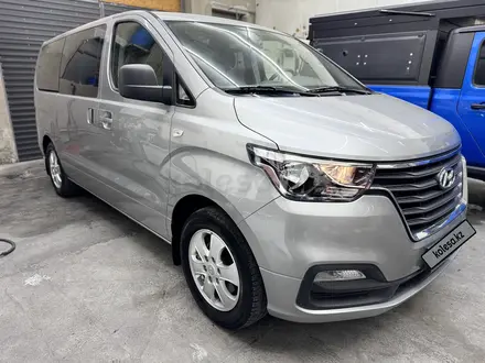 Hyundai Starex 2020 года за 14 200 000 тг. в Кентау – фото 2