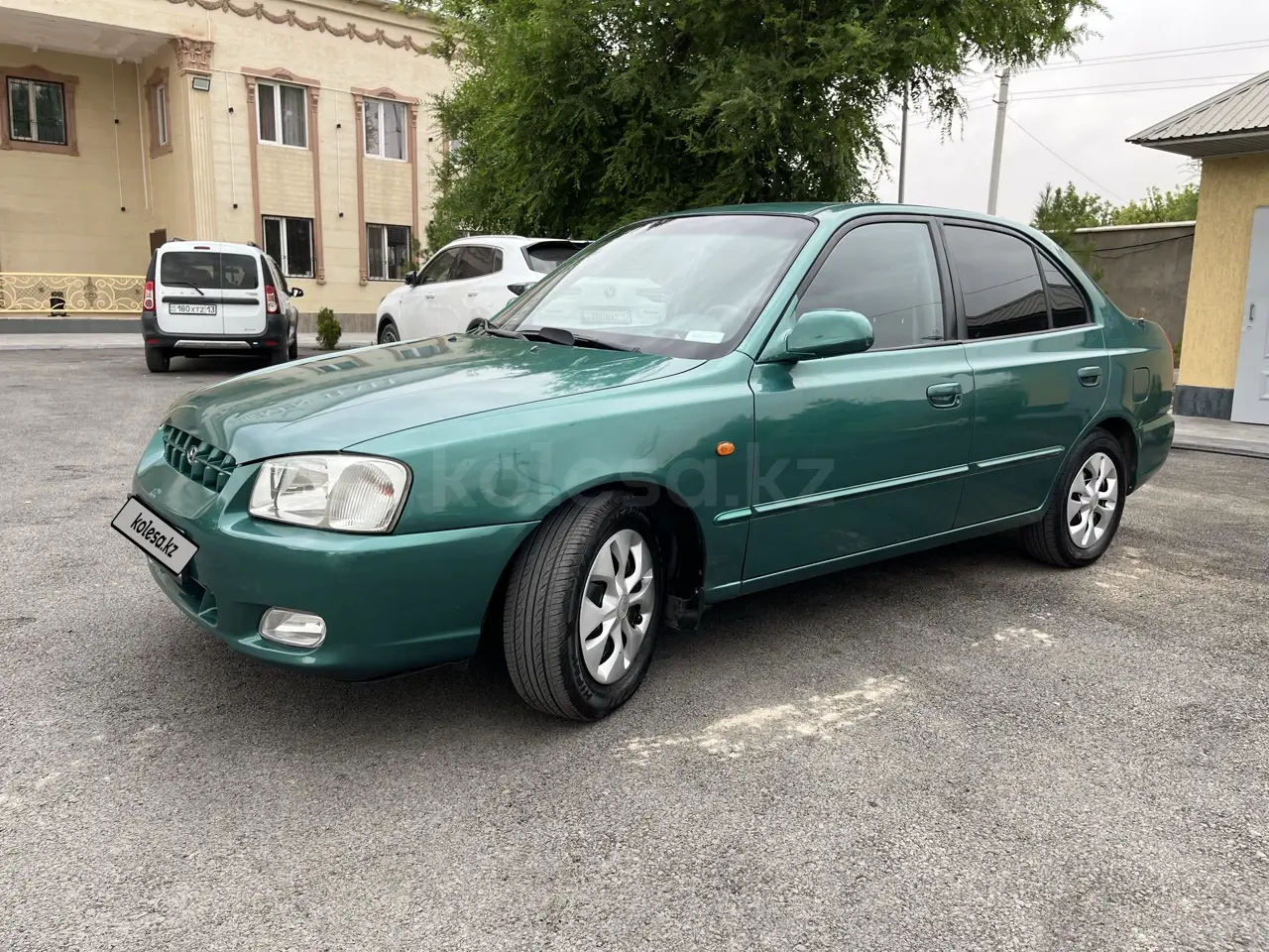 Hyundai Accent, 2001