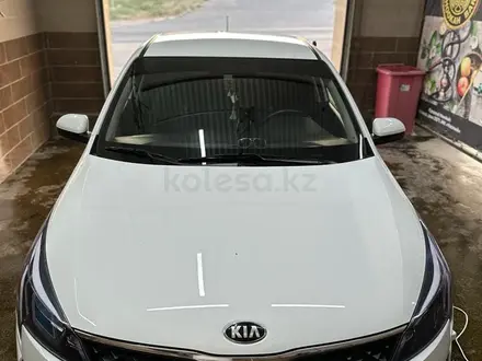 Kia Rio 2021 года за 8 200 000 тг. в Актау – фото 3