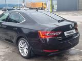 Skoda Superb 2019 года за 14 200 000 тг. в Алматы – фото 4
