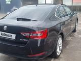Skoda Superb 2019 года за 14 200 000 тг. в Алматы – фото 5