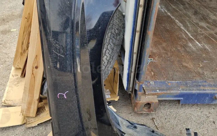 Крыло переднее правое на Кадиллак Ескаладе 2004г за 35 000 тг. в Алматы