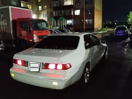 Toyota Camry 2000 года за 3 400 000 тг. в Астана