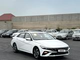 Hyundai Elantra 2022 года за 8 990 000 тг. в Шымкент – фото 4