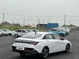 Hyundai Elantra 2022 года за 8 990 000 тг. в Шымкент – фото 5