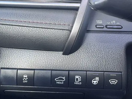 Toyota Camry 2020 года за 12 250 000 тг. в Караганда – фото 20