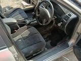 Mitsubishi Galant 1996 годаүшін250 000 тг. в Усть-Каменогорск – фото 3