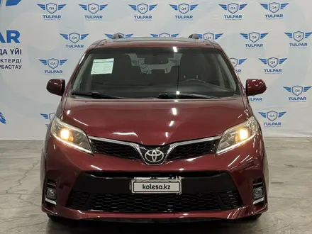 Toyota Sienna 2017 года за 15 700 000 тг. в Талдыкорган – фото 2