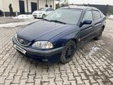 Toyota Avensis 2002 года за 2 950 000 тг. в Алматы