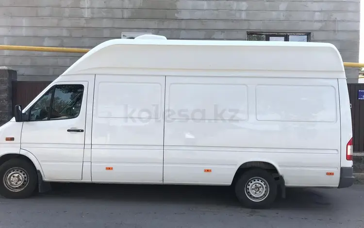 Mercedes-Benz Sprinter 2015 годаүшін10 300 000 тг. в Алматы