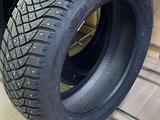 235 55 R20 зимние шины Goodyear Arctic 2 производство Германия 2024 за 119 000 тг. в Астана – фото 2