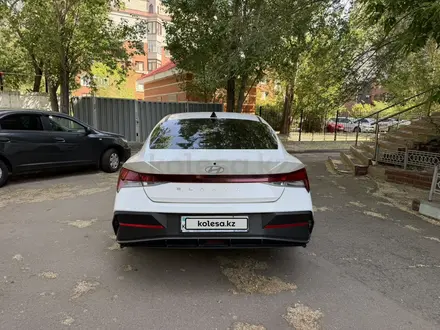 Hyundai Elantra 2023 года за 8 400 000 тг. в Астана – фото 3