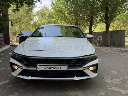 Hyundai Elantra 2023 года за 8 400 000 тг. в Астана