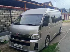 Toyota HiAce, 2008