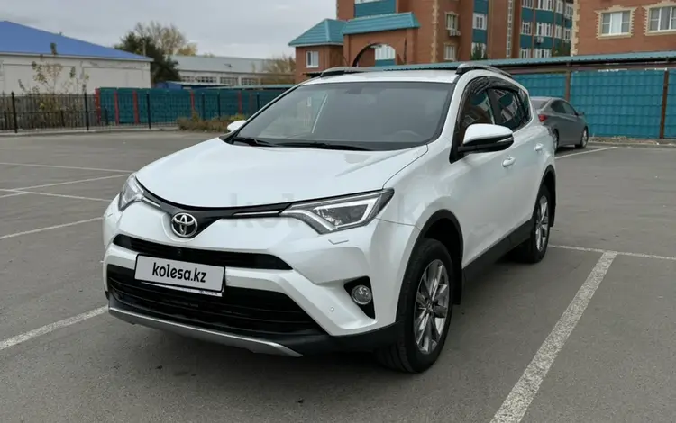 Toyota RAV4 2019 годаfor13 900 000 тг. в Актобе