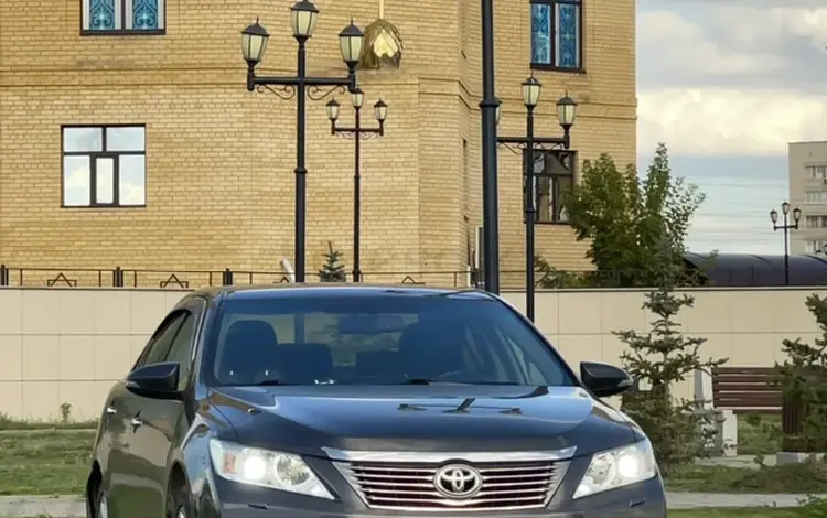 Toyota Camry 2012 годаfor8 900 000 тг. в Семей