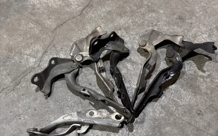 Петли капота за 30 000 тг. в Алматы