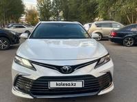 Toyota Camry 2022 года за 17 500 000 тг. в Астана