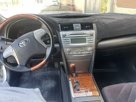 Toyota Camry 2009 года за 7 000 000 тг. в Шымкент