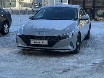 Hyundai Elantra 2022 года за 10 000 000 тг. в Астана – фото 2