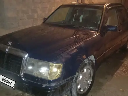 Mercedes-Benz E 220 1992 года за 1 000 000 тг. в Шымкент