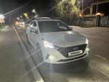 Hyundai Accent 2021 годаfor9 200 000 тг. в Алматы – фото 4