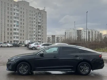 Kia K5 2021 года за 10 000 000 тг. в Астана – фото 2