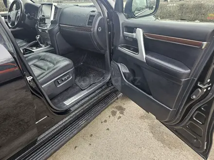Toyota Land Cruiser 2020 года за 38 900 000 тг. в Уральск – фото 23