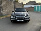 Mercedes-Benz E 320 2000 годаfor4 500 000 тг. в Тараз