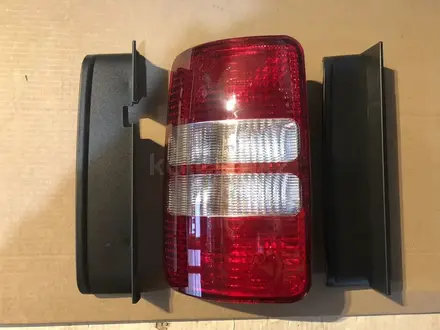 Фонарь задний Volkswagen Caddy за 1 000 тг. в Астана
