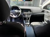 Hyundai Elantra 2019 годаүшін8 500 000 тг. в Алматы – фото 4
