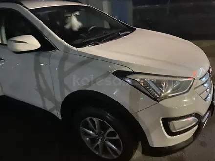 Hyundai Santa Fe 2012 года за 9 500 000 тг. в Жезказган