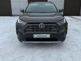 Toyota RAV4 2020 года за 15 600 000 тг. в Усть-Каменогорск – фото 2