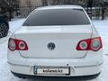 Volkswagen Passat 2008 годаfor3 800 000 тг. в Караганда – фото 2