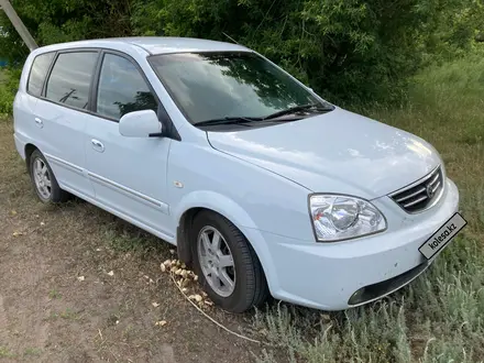 Kia Carens 2004 года за 2 870 000 тг. в Костанай – фото 2