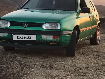 Volkswagen Golf 1996 годаүшін2 000 000 тг. в Алматы