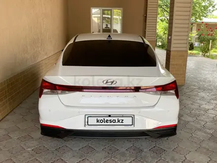Hyundai Elantra 2021 года за 7 500 000 тг. в Шымкент – фото 3